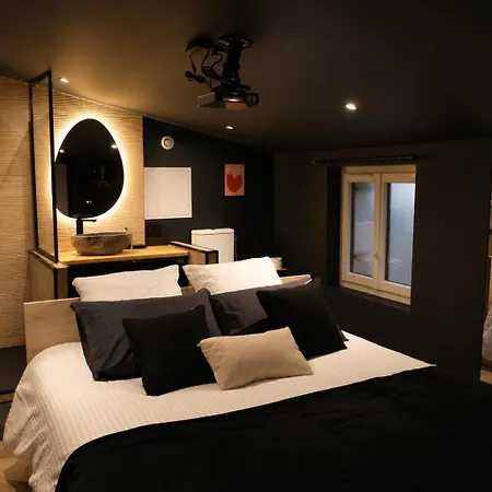 Eclipse - Loft Romantique - Jacuzzi - Cinema Prive