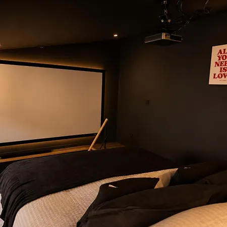 Eclipse - Loft Romantique - Jacuzzi - Cinema Prive Apartment