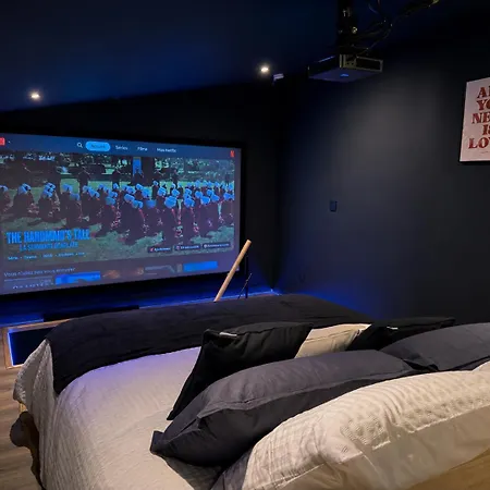 Eclipse - Loft Romantique - Jacuzzi - Cinema Prive
